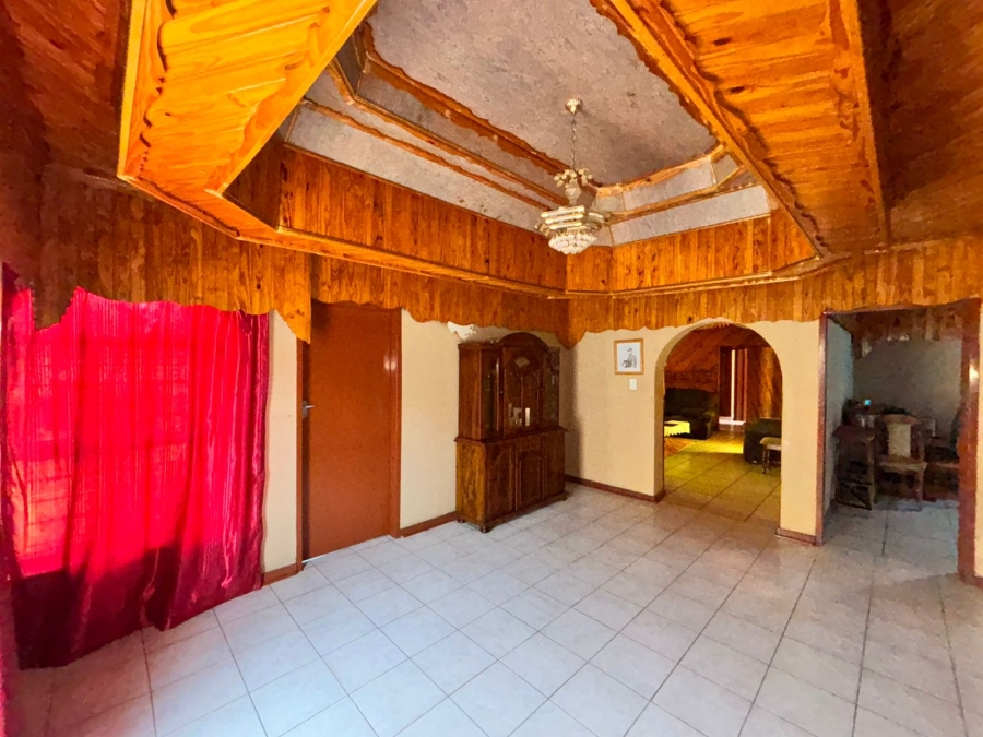 4 Bedroom Property for Sale in Parys Free State